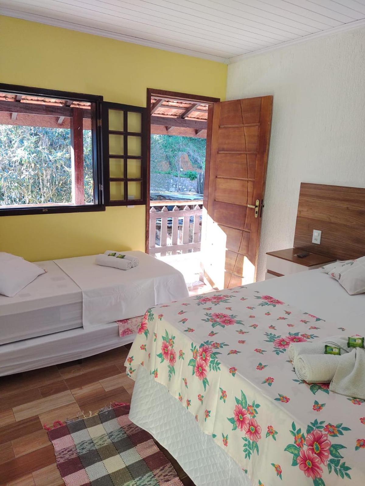 Cantinho Do Vale Bed & Breakfast