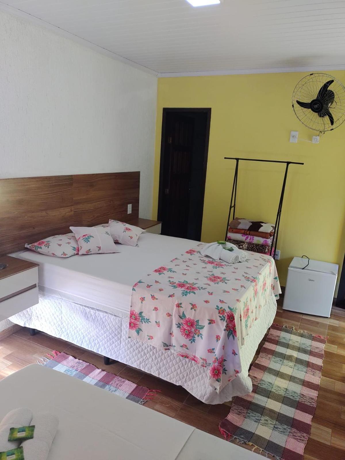 Cantinho Do Vale Bed & Breakfast *